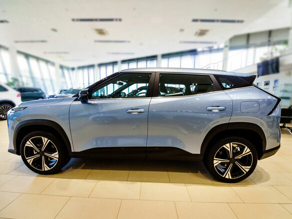 2026 Geely Cityray, серебристый - вид 2