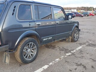 2014 Lada (ВАЗ) 2131 (4x4) 213105 I, серебристый, 500000 рублей, вид 3