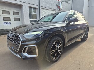 2024 Audi Q5 L 40 TFSI II (FY) Рестайлинг, чёрный, 4850000 рублей, вид 4