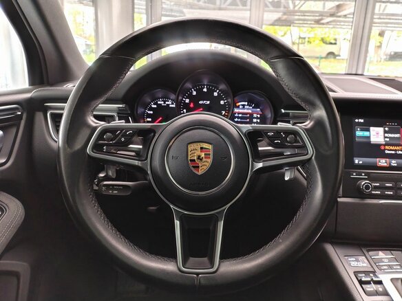 2016 Porsche Macan GTS I, красный, 3300000 рублей - вид 15