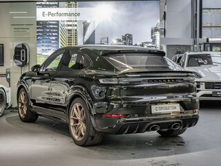 2025 Porsche Cayenne GTS Coupé III Рестайлинг, зелёный, 23660000 рублей, вид 2