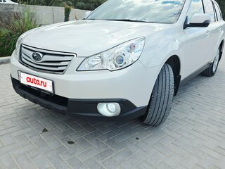 2012 Subaru Outback IV Рестайлинг, белый, 1720000 рублей, вид 1