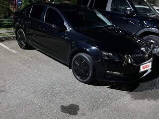 2018 Skoda Octavia III (A7) Рестайлинг, чёрный, 1300000 рублей, вид 4