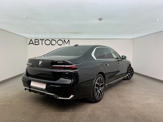 2025 BMW 7 серии 740i xDrive VII (G70), чёрный, 14990000 рублей, вид 4