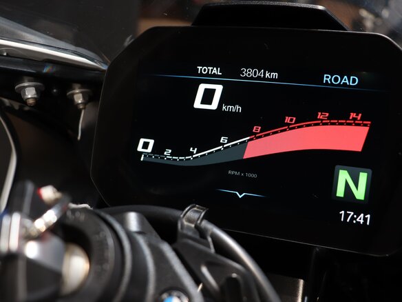 2022 BMW S 1000 RR, белый, 1950000 рублей - вид 8