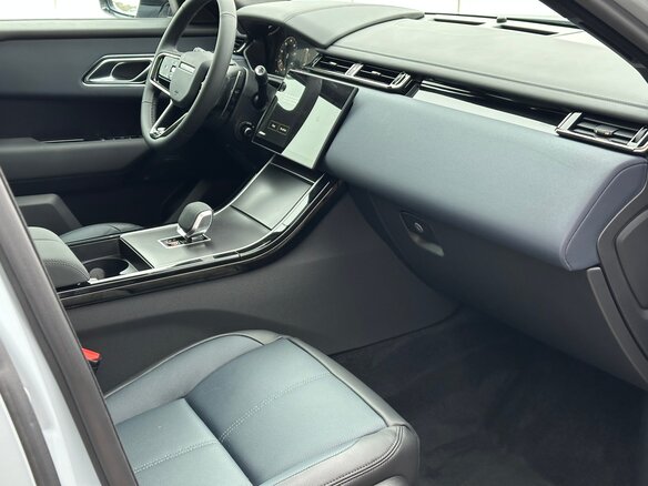 2025 Land Rover Range Rover Velar I Рестайлинг, серый, 9090000 рублей - вид 13