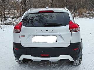 2018 Lada (ВАЗ) XRAY Cross I, серебристый, 900000 рублей, вид 2