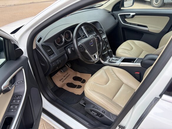 2012 Volvo XC60 I, белый - вид 13