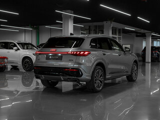 2026 Audi Q5 L III (GU), серый, 6550000 рублей, вид 5