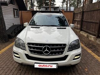 2011 Mercedes-Benz M-Класс 350 II (W164) Рестайлинг, белый, 1500000 рублей, вид 1