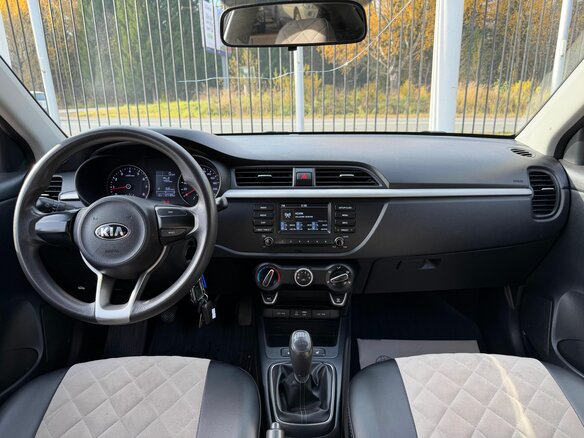 2018 Kia Rio IV, серебристый, 1209000 рублей - вид 9