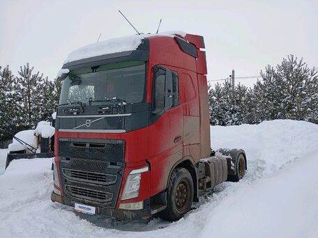 2017 Volvo FH, красный, 5712000 рублей, вид 1