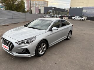 2018 Hyundai Sonata VII (LF) Рестайлинг, серебристый, 1900000 рублей, вид 1