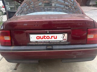 1990 Opel Vectra A, фиолетовый, 145000 рублей, вид 4