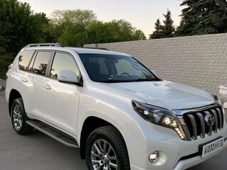 2017 Toyota Land Cruiser Prado 150 Series Рестайлинг 1, белый, 5100000 рублей, вид 2