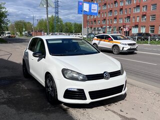 2009 Volkswagen Golf VI, белый, 620000 рублей, вид 2