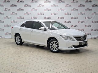 2014 Toyota Camry VII (XV50), белый, 1649000 рублей, вид 3
