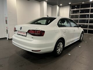 2016 Volkswagen Jetta VI Рестайлинг, белый, 1150000 рублей, вид 3