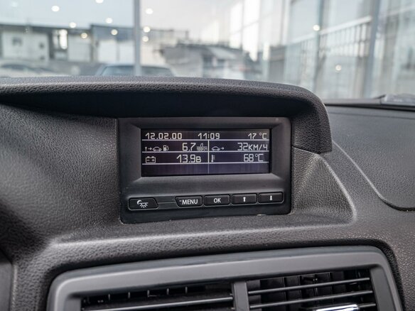 2014 Lada (ВАЗ) Priora I Рестайлинг, белый, 500000 рублей - вид 11