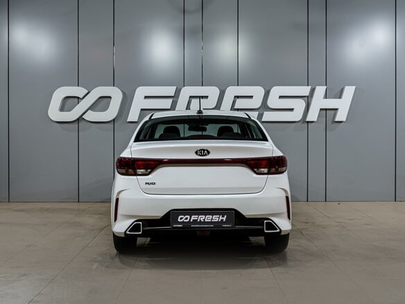 2021 Kia Rio IV Рестайлинг, белый, 1499000 рублей - вид 3