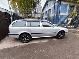 2005 Skoda Octavia I (A4) Рестайлинг, серебристый, 550000 рублей, вид 2