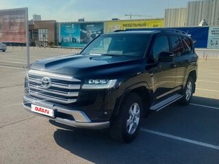 2022 Toyota Land Cruiser 300 Series, чёрный, 8200000 рублей, вид 1