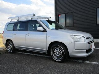 2023 Toyota Probox I Рестайлинг, серебристый, 1066000 рублей, вид 4