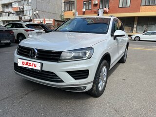 2015 Volkswagen Touareg II Рестайлинг, белый, 2650000 рублей, вид 1