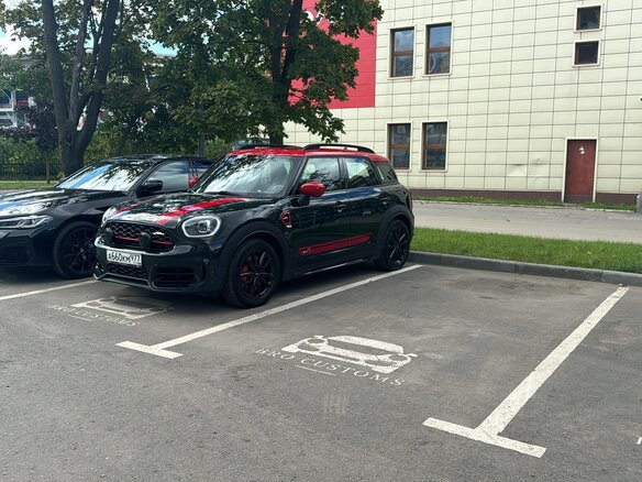 2020 Mini Countryman John Cooper Works II, зелёный - вид 1