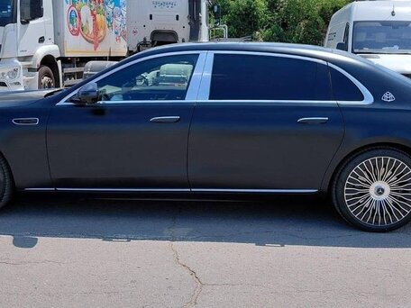 2026 Mercedes-Benz Maybach S-Класс 680 II (Z223) Рестайлинг, чёрный, 41990000 рублей, вид 3