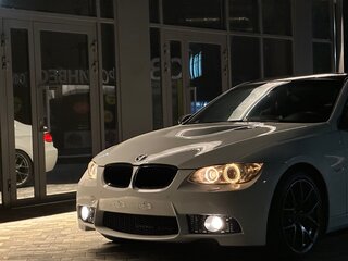 2008 BMW 3 серии 325i V (E90/E91/E92/E93), белый, 1750000 рублей, вид 4