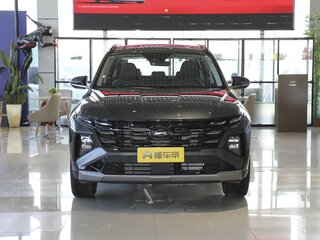 2025 Hyundai Tucson IV Рестайлинг, серый, 3800000 рублей, вид 2