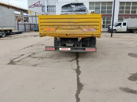2018 КамАЗ 4308, жёлтый, 2200000 рублей, вид 4