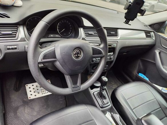 2014 Skoda Rapid I, серый, 1100000 рублей - вид 3