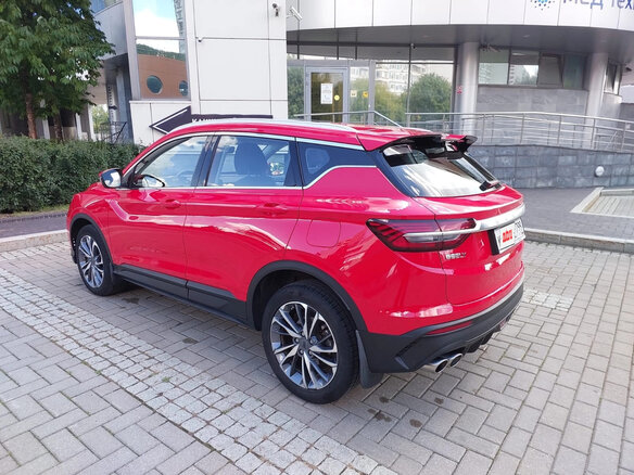 2022 Geely Coolray I, красный, 1350000 рублей - вид 4