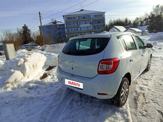 2020 Renault Sandero II Рестайлинг, белый, 815000 рублей, вид 3