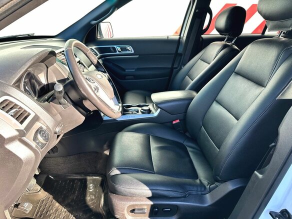 2015 Ford Explorer V Рестайлинг, белый - вид 12