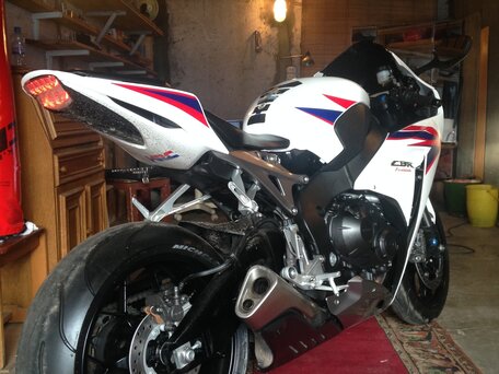 2013 Honda CBR 1000 RR/RA Fireblade, белый, 1060000 рублей, вид 5