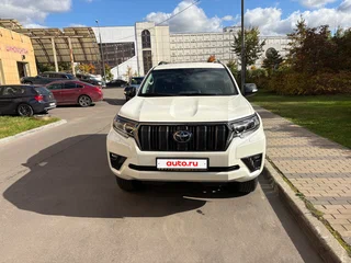 2022 Toyota Land Cruiser Prado 150 Series Рестайлинг 3, белый, 5990000 рублей, вид 1