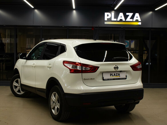 2014 Nissan Qashqai II, белый, 1386000 рублей - вид 2