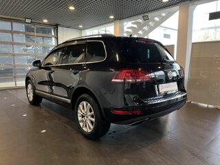 2014 Volkswagen Touareg II, чёрный, 2090000 рублей, вид 5