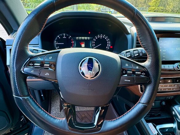 2020 SsangYong Rexton IV, чёрный, 4400000 рублей - вид 12
