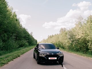 2018 BMW 3 серии 320i xDrive VI (F3x) Рестайлинг, чёрный, 2950000 рублей, вид 3