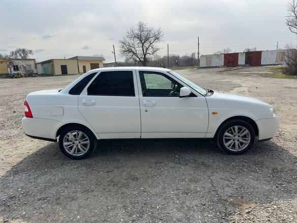 2015 Lada (ВАЗ) Priora I Рестайлинг, белый, 650000 рублей - вид 5