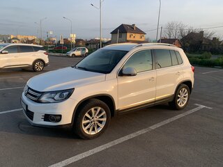 2013 Volkswagen Tiguan I Рестайлинг, белый, 1750000 рублей, вид 2