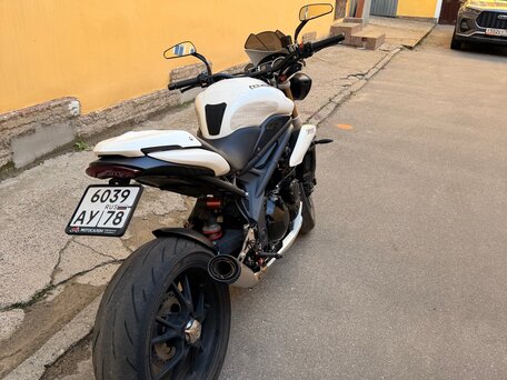 2013 Triumph Speed Triple, белый, 478000 рублей, вид 3