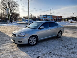 2007 Toyota Avensis II Рестайлинг, серебристый, 750000 рублей, вид 1