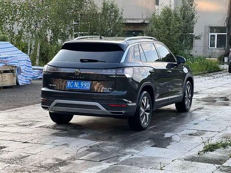 2022 Volkswagen Tayron I Рестайлинг, чёрный, 2370000 рублей, вид 4