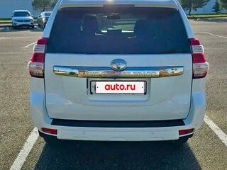 2014 Toyota Land Cruiser Prado 150 Series Рестайлинг 1, белый, 2990000 рублей, вид 1