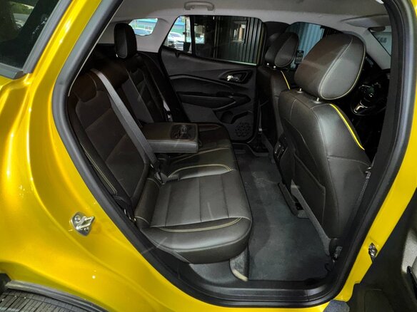 2023 Chevrolet Trax II, золотистый, 1620000 рублей - вид 18